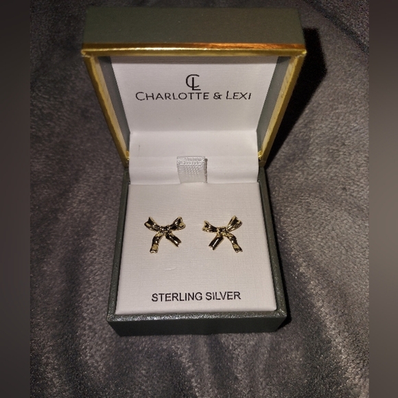 charlotte and lexi Jewelry - Charlotte and Lexi sterling silver gold bow stud earrings